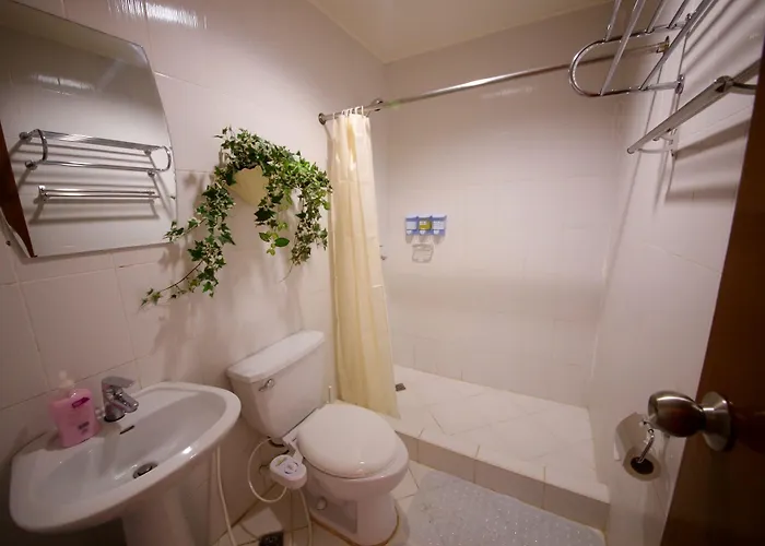 Dee White Sands Hostel