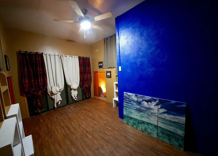 Dee White Sands Hostel Lapu-Lapu City
