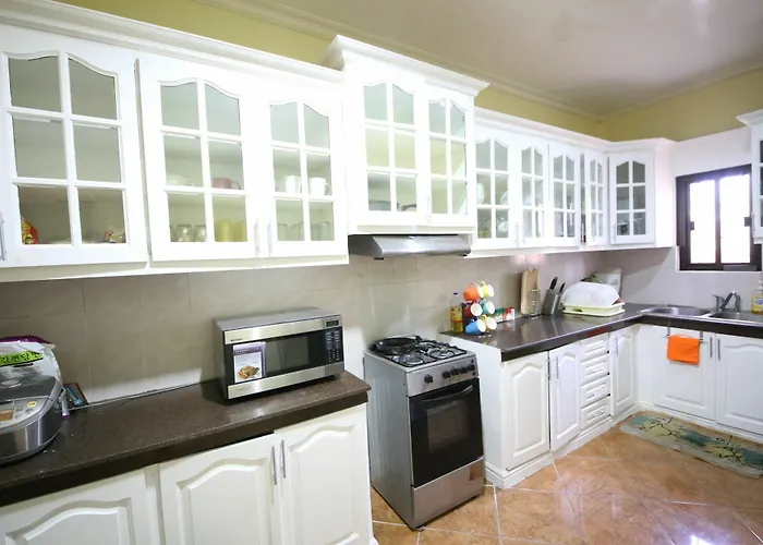 Dee White Sands Hostel Lapu-Lapu City